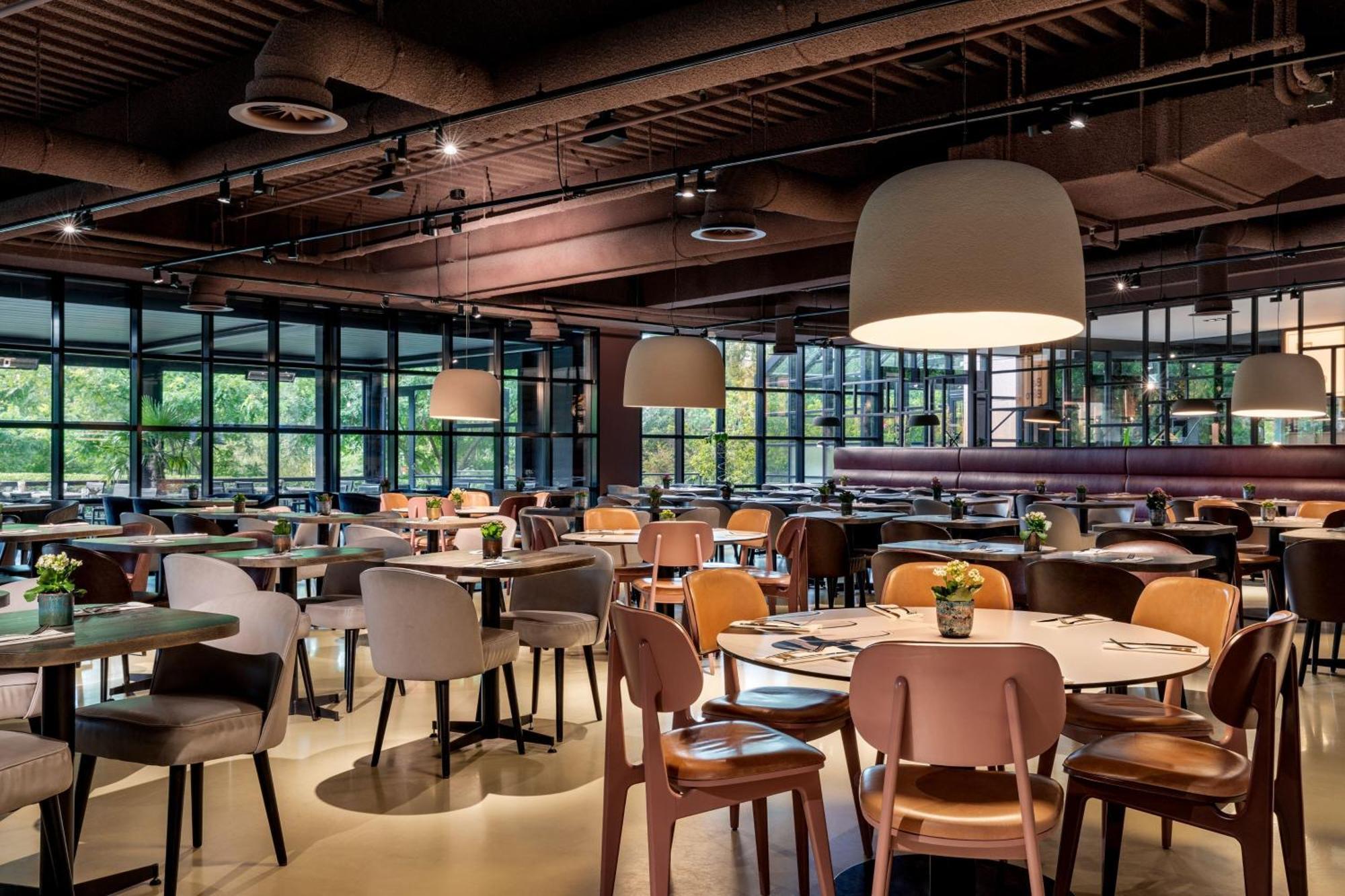 Corendon Plaza Amsterdam Schiphol Airport Hotel