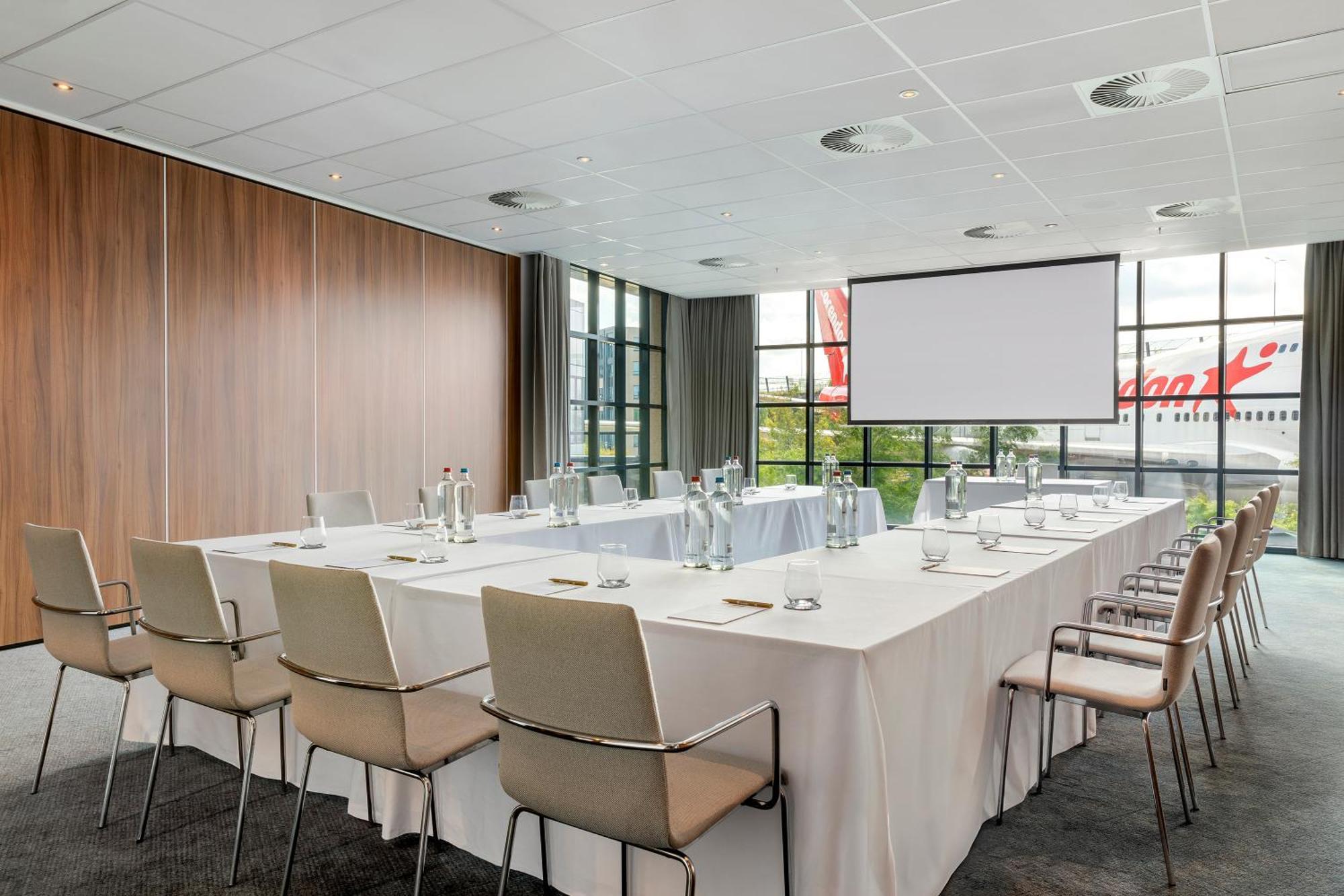 Hotel Corendon Plaza Amsterdam Schiphol Airport